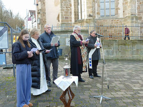 Feier des „Weihnachtsfriedens“ in Naumburg (© Karl-Franz Thiede)